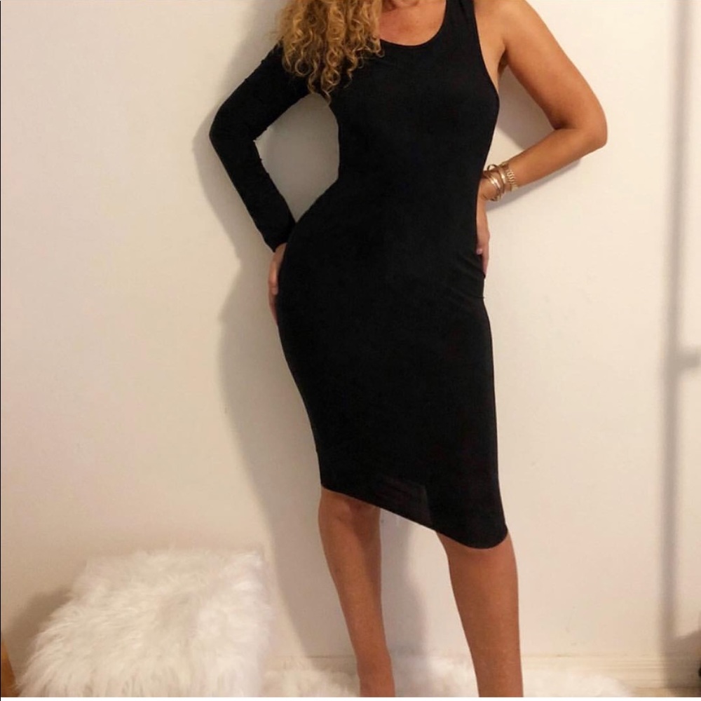🔥 Sexy Black OneSleeve Backless Bodycon Dress 👗 - Picture 2 of 6